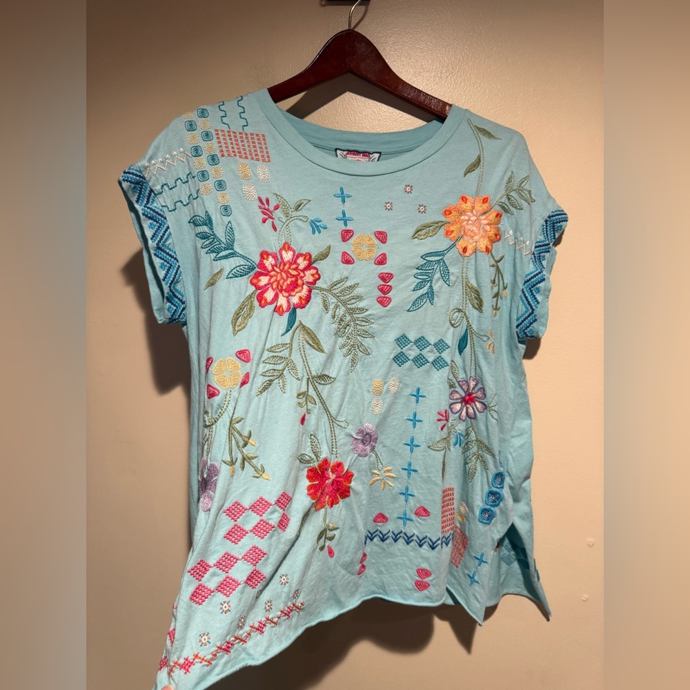 Johnny Was Katie Relaxed Drape Tee Shirt Marine Blue Top Floral Embroidery XS